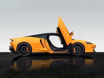 McLaren GT   McLaren Orange   Premium Pack