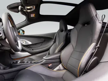 McLaren GT   McLaren Orange   Premium Pack