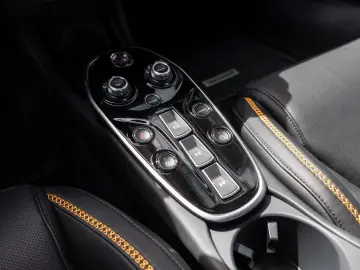 McLaren GT   McLaren Orange   Premium Pack