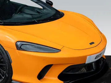McLaren GT   McLaren Orange   Premium Pack