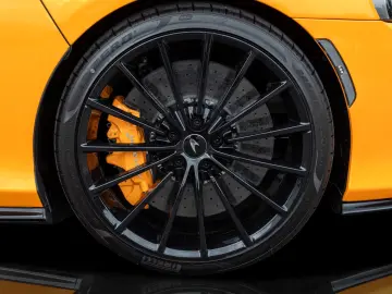 McLaren GT   McLaren Orange   Premium Pack