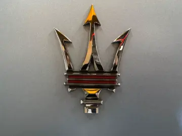 Maserati Grecale Trofeo Sonderlack Wartungspaket