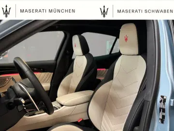 Maserati Grecale Trofeo Sonderlack Wartungspaket