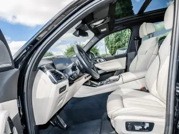 BMW X5 xDr30d MSpo Pro Merino IconicGlow 360 GestureControl
