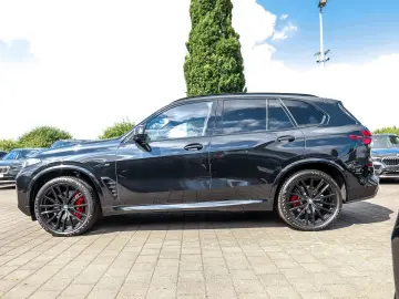 BMW X5 xDr30d MSpo Pro Merino IconicGlow 360 GestureControl