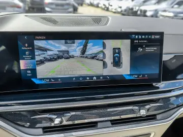 BMW X5 xDr30d MSpo Pro Merino IconicGlow 360 GestureControl
