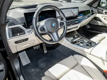 BMW X5 xDr30d MSpo Pro Merino IconicGlow 360 GestureControl