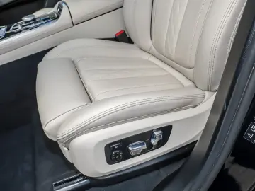 BMW X5 xDr30d MSpo Pro Merino IconicGlow 360 GestureControl