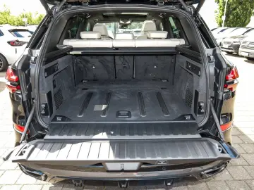 BMW X5 xDr30d MSpo Pro Merino IconicGlow 360 GestureControl
