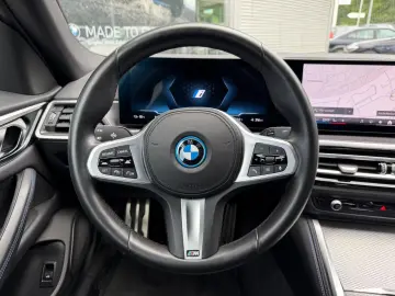 BMW i4 35 M Sport VIRTU PANO LED NAVI SHZ KAM WP