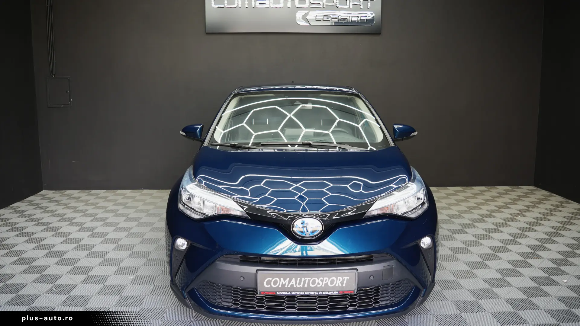 TOYOTA C-HR 1.8 HYB AT