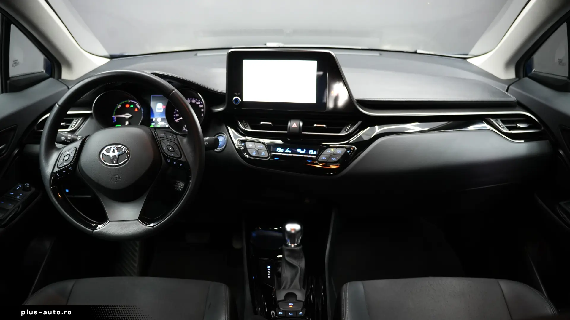 TOYOTA C-HR 1.8 HYB AT