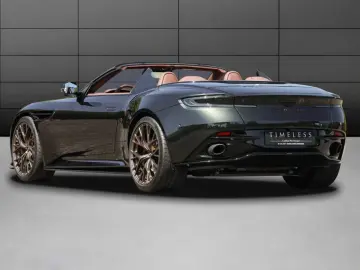 Aston Martin DB12 Volante
