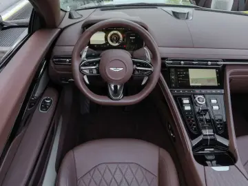 Aston Martin DB12 Volante