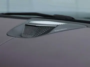 Aston Martin DB12 Volante