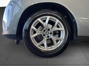 BMW X3 xDrive 20d AHK HUD LED PA  DA  Memory Navi