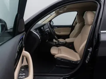 BMW X3 xD20d Kamera DAB H K Leder Sportsitz 18Zoll