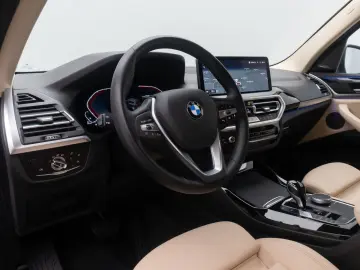BMW X3 xD20d Kamera DAB H K Leder Sportsitz 18Zoll
