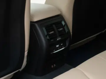 BMW X3 xD20d Kamera DAB H K Leder Sportsitz 18Zoll