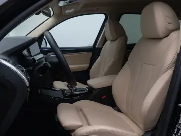 BMW X3 xD20d Kamera DAB H K Leder Sportsitz 18Zoll
