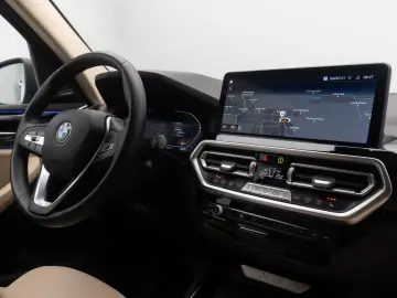 BMW X3 xD20d Kamera DAB H K Leder Sportsitz 18Zoll