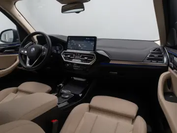 BMW X3 xD20d Kamera DAB H K Leder Sportsitz 18Zoll
