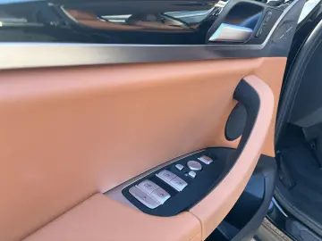 BMW X3 xDrive30i Laserlicht  HU Display  HiFi Sound