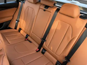 BMW X3 xDrive30i Laserlicht  HU Display  HiFi Sound