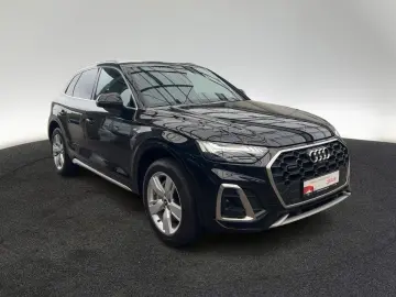 AUDI Q5 50 TFSI e S line quattro S tronic Matrix Pano