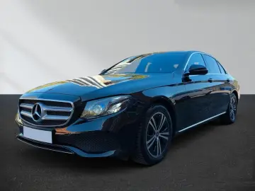 Mercedes-Benz E 220 E Limousine E 220 d 4Matic