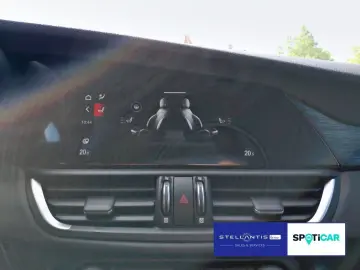 ALFA ROMEO Giulia 2.0 Turbo AT8 1.Hand LED Leder Navi SHZ K
