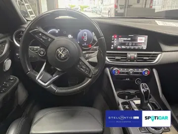 ALFA ROMEO Giulia 2.0 Turbo VELOCE Q4 MEMORY NAVI ACC SHZ