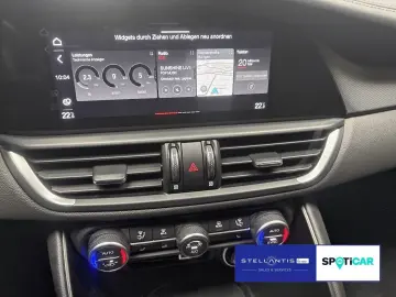 ALFA ROMEO Giulia 2.0 Turbo VELOCE Q4 MEMORY NAVI ACC SHZ
