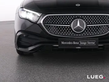 MERCEDES-BENZ E 220 d AMG Pano LED Night Kamera Totw…