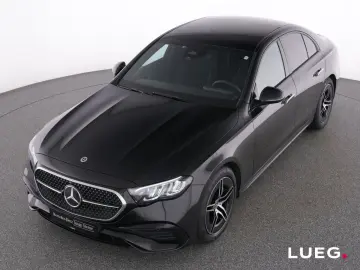 MERCEDES-BENZ E 220 d AMG Pano LED Night Kamera Totw…