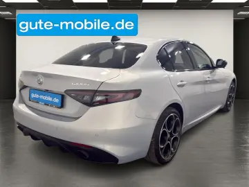 ALFA ROMEO Giulia 2.0 Veloce Q4  LEDER   HARMAN   LAS   19