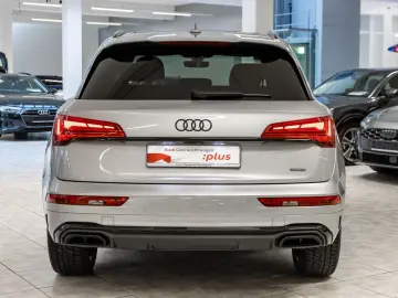 AUDI Q5 S line 55 TFSIe quattro S tronic AHK B&O PANO