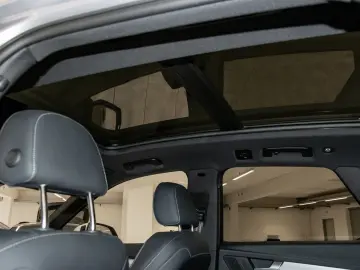 AUDI Q5 S line 55 TFSIe quattro S tronic AHK B&O PANO
