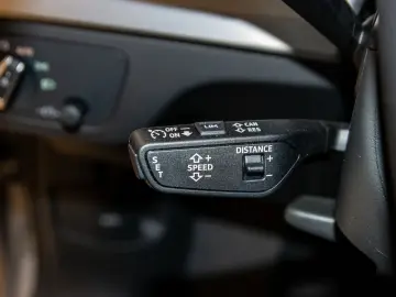 AUDI Q5 S line 55 TFSIe quattro S tronic AHK B&O PANO