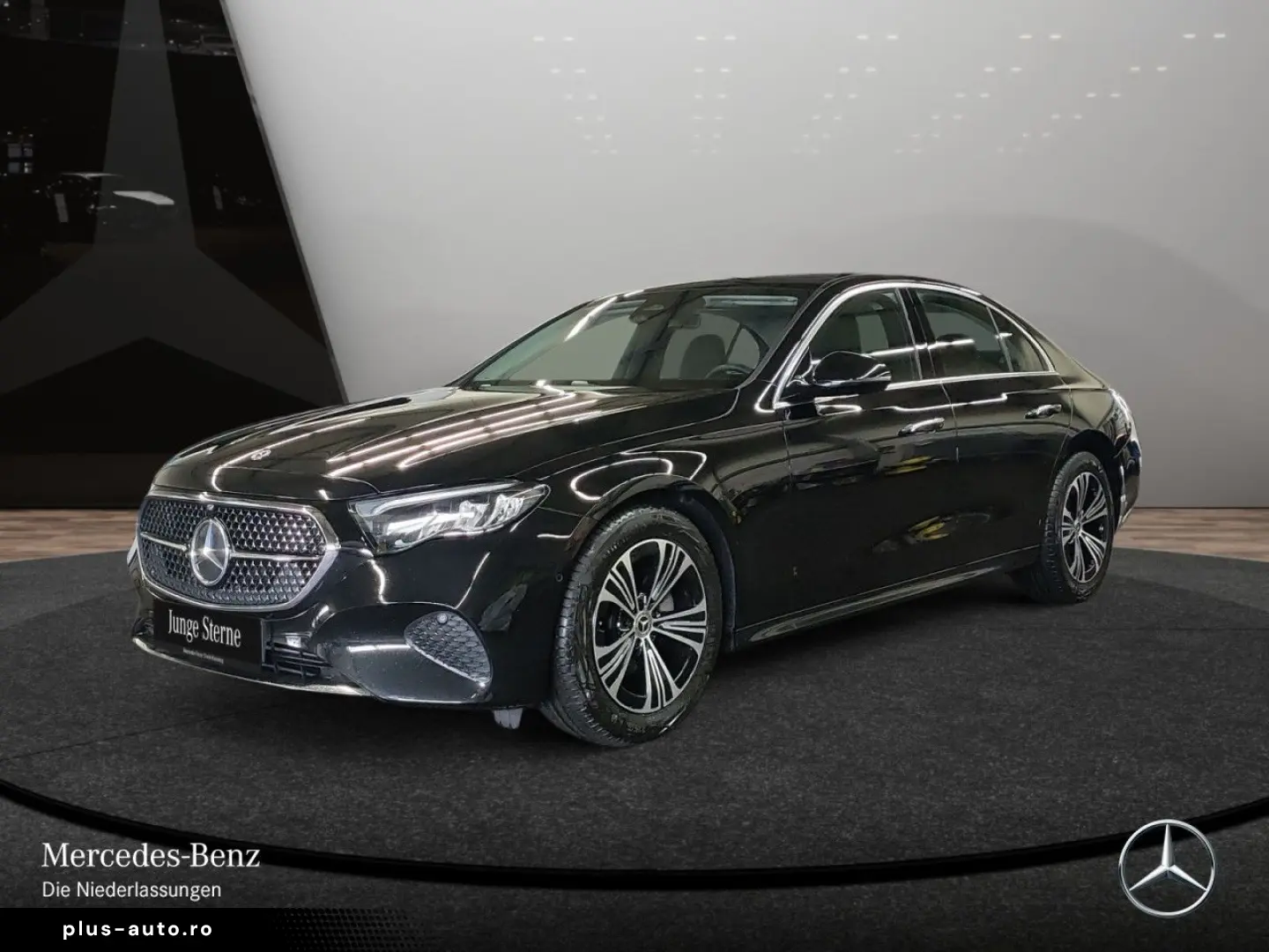 MERCEDES-BENZ E 220 d Lim Avantgarde Adv Pano LED To&hellip;