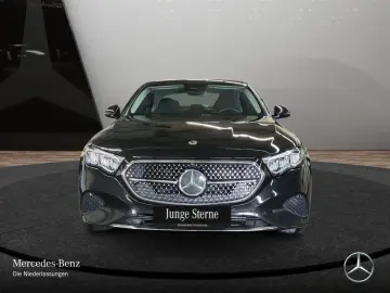 MERCEDES-BENZ E 220 d Lim Avantgarde Adv Pano LED To…