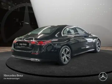 MERCEDES-BENZ E 220 d Lim Avantgarde Adv Pano LED To…