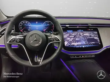MERCEDES-BENZ E 220 d Lim Avantgarde Adv Pano LED To…