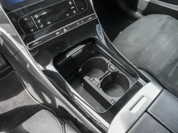 MERCEDES-BENZ C 180 AMG