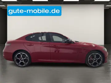 Alfa Romeo Giulia 2.0 Competizione Q4   MATRIX   19  LM