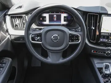 VOLVO XC60 T8 AWD Ultra Black Ed. Plug-In AHK Pano 360