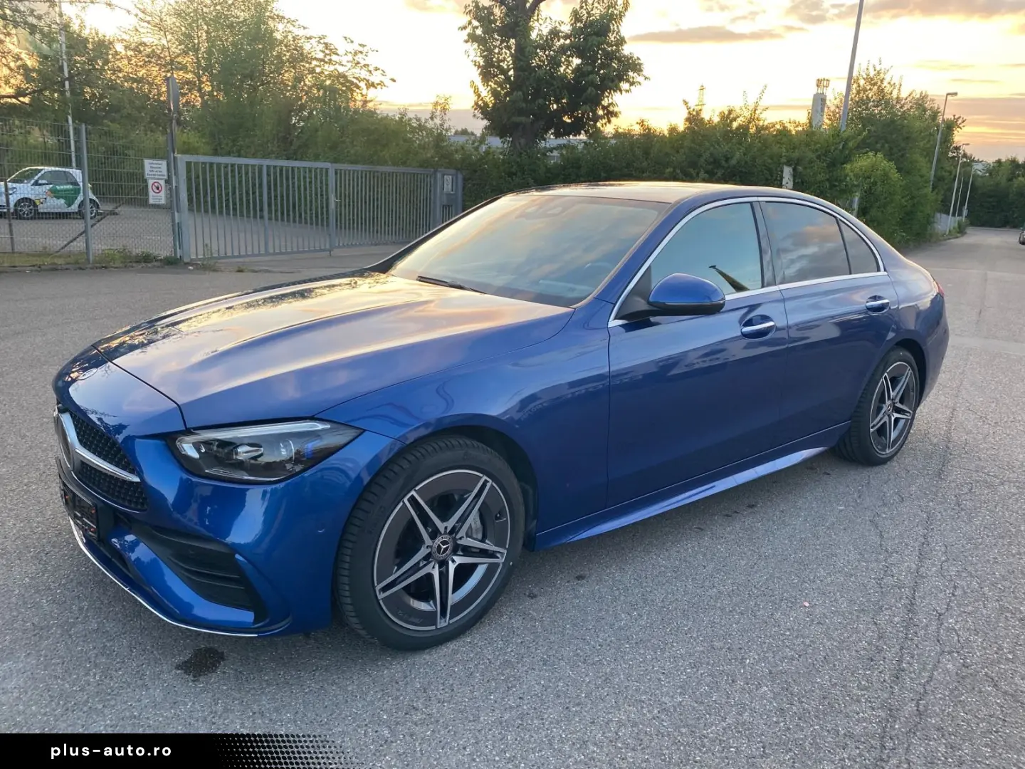 MERCEDES-BENZ C 200 4M A MG Line  Head Up  Dist  Memory