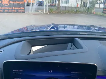 MERCEDES-BENZ C 200 4M A MG Line  Head Up  Dist  Memory