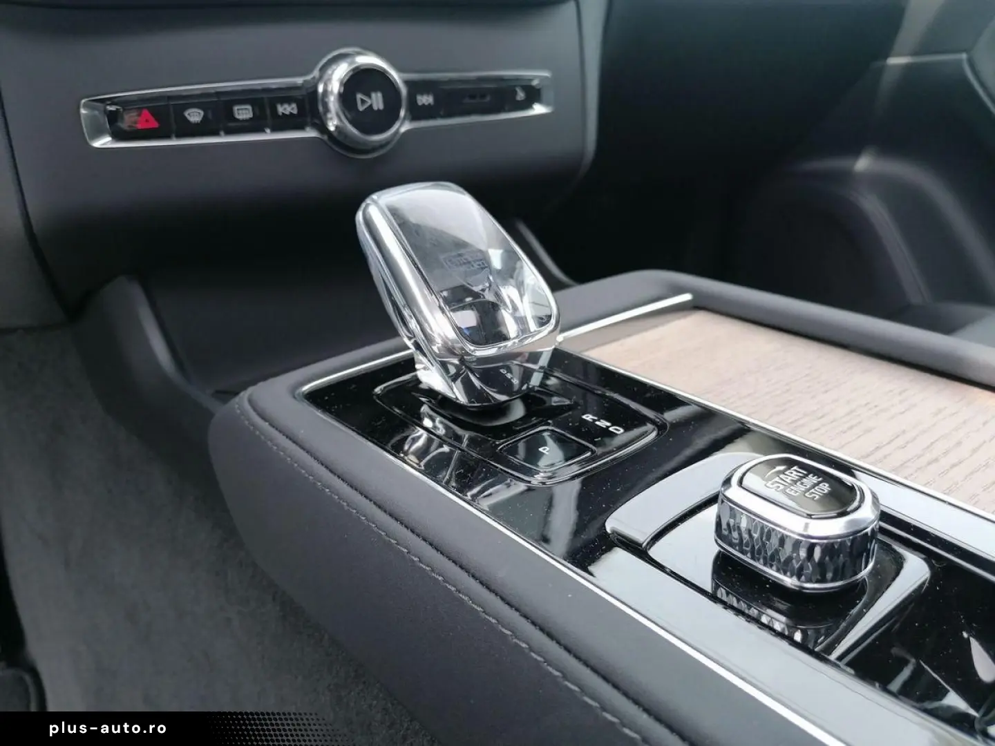 VOLVO XC90 T8 AWD Recharge  Plus Bright 360  HUD PANO