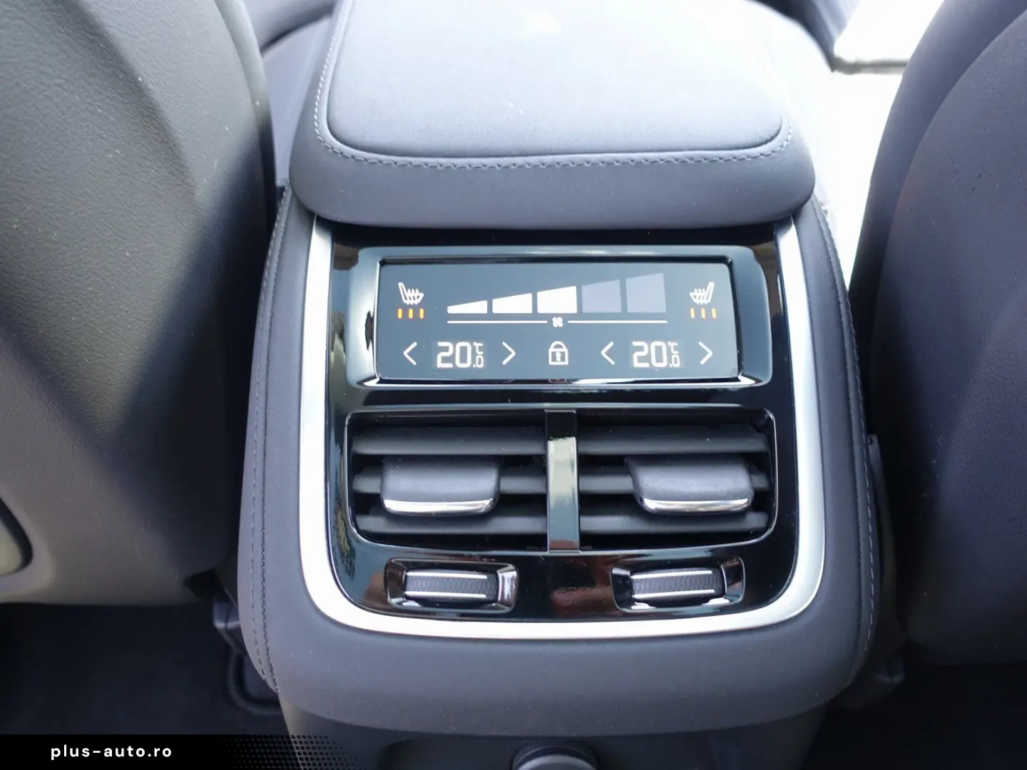 VOLVO XC90 Plus Bright T8 AWD  Pano HeadUp 360